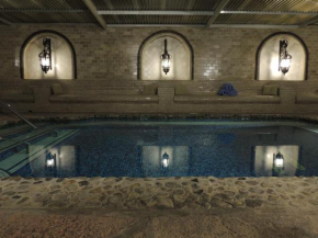 Гостиница Tuscan Springs Hotel & Spa  Дезерт Хот Спрингс